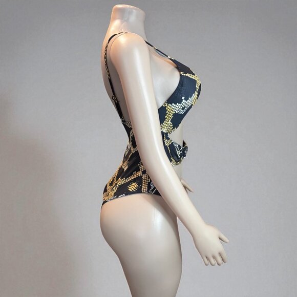 3 Rings Women One Piece Unique Swimsuit - Picture 4 of 8